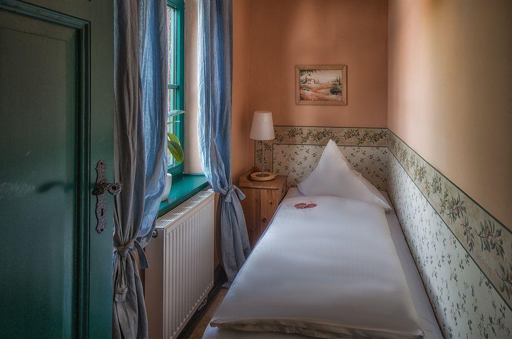Hotel Zur Henne Naumburg  Zewnętrze zdjęcie