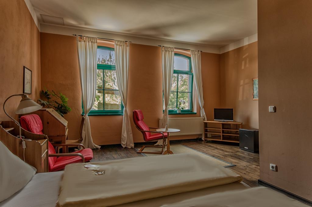 Hotel Zur Henne Naumburg  Zewnętrze zdjęcie