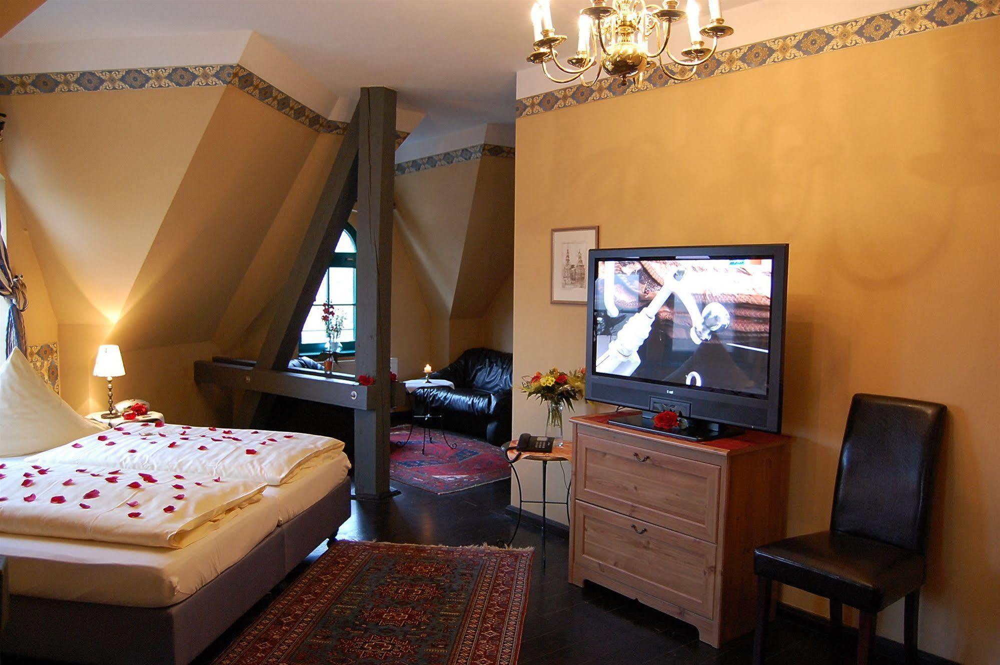 Hotel Zur Henne Naumburg  Zewnętrze zdjęcie