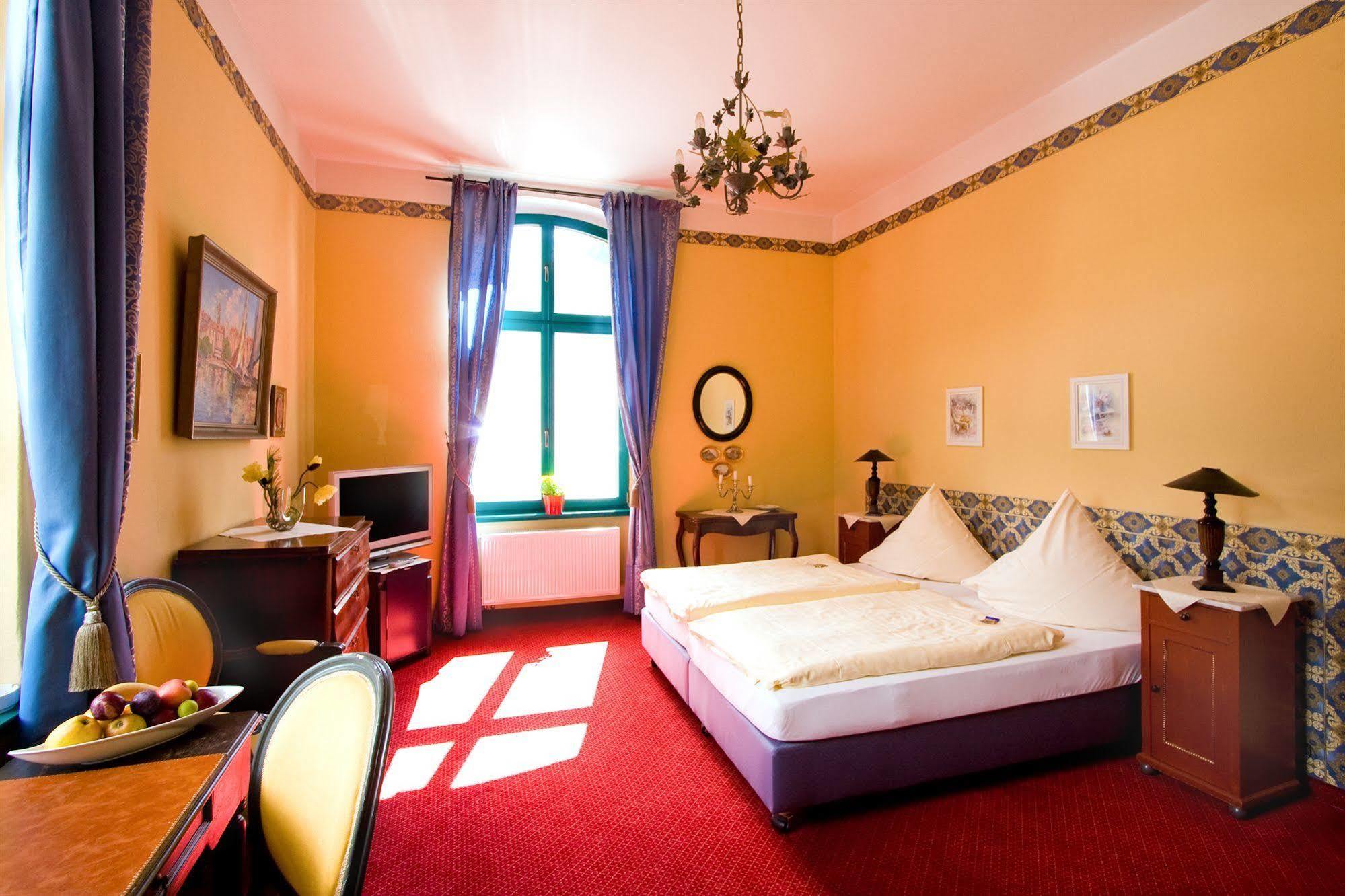 Hotel Zur Henne Naumburg  Zewnętrze zdjęcie