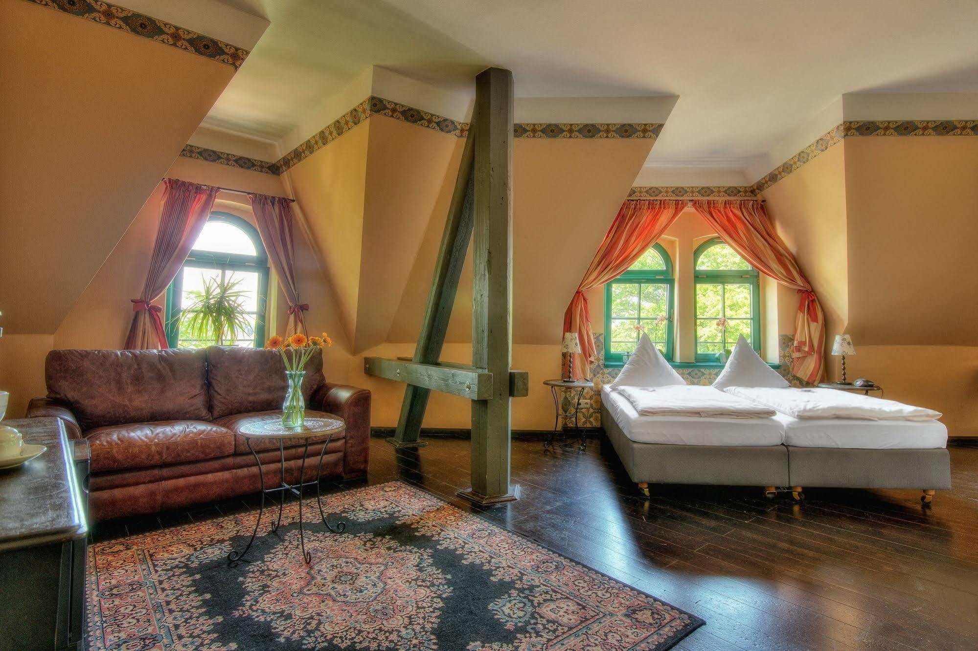 Hotel Zur Henne Naumburg  Zewnętrze zdjęcie