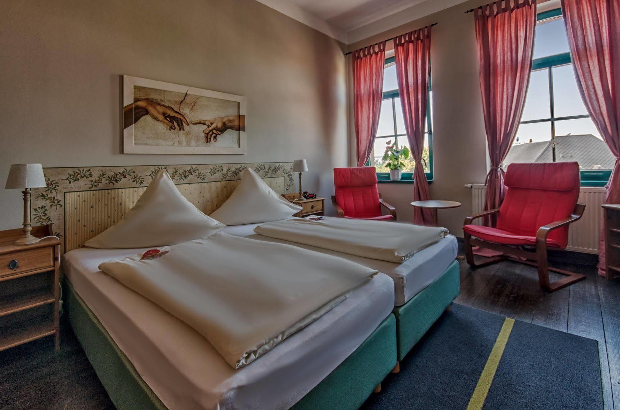 Hotel Zur Henne Naumburg  Zewnętrze zdjęcie